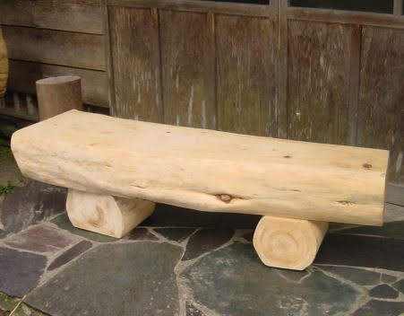 1木製ベンチ